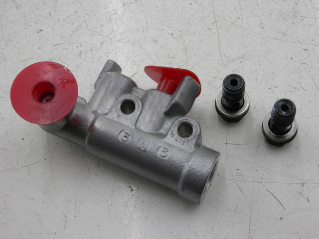 photo de BRAKE PROPORTIONING VALVE HONDA FES S-WING SWING ABS 125 (2007 - 2015)