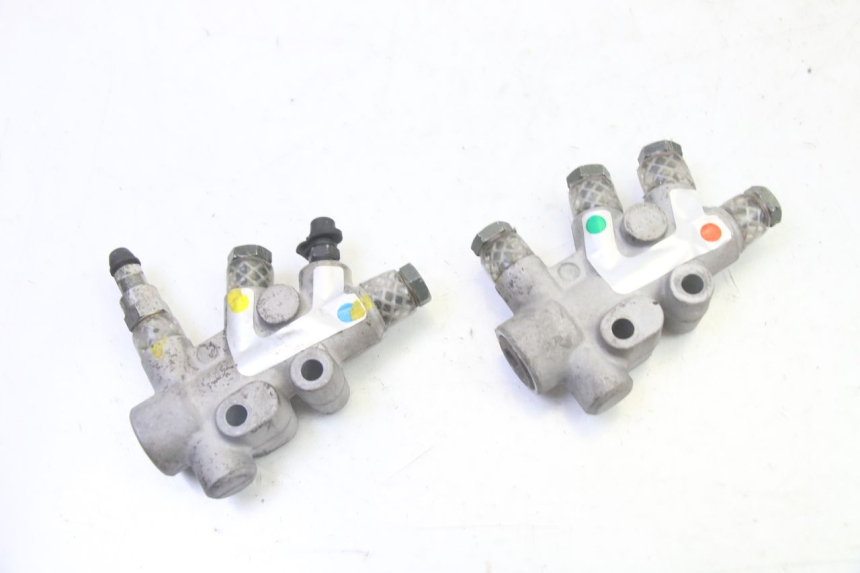 photo de BRAKE SPLITTER PIAGGIO MP3 LT 300 (2010 - 2016) - Alternative perspective