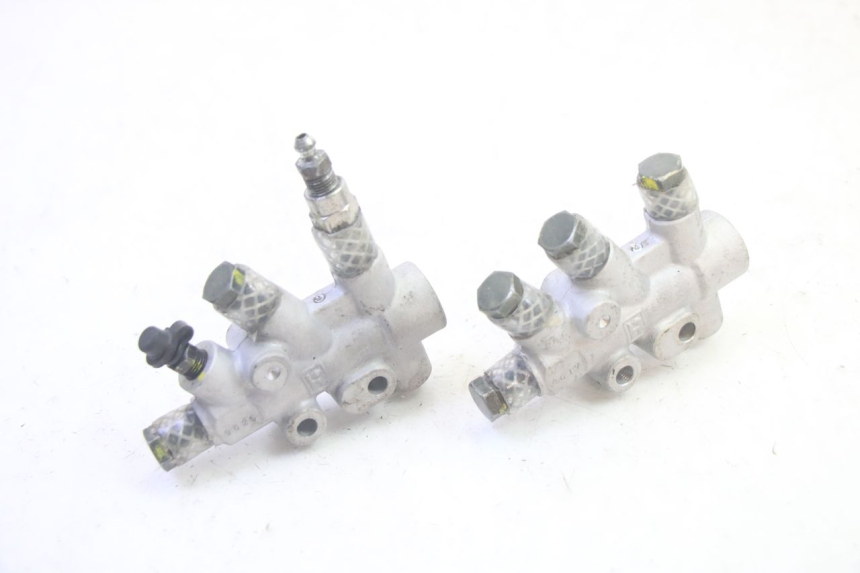 photo de BRAKE PROPORTIONING VALVE PIAGGIO MP3 RL 250 (2007 - 2010) - Zoom on usage condition