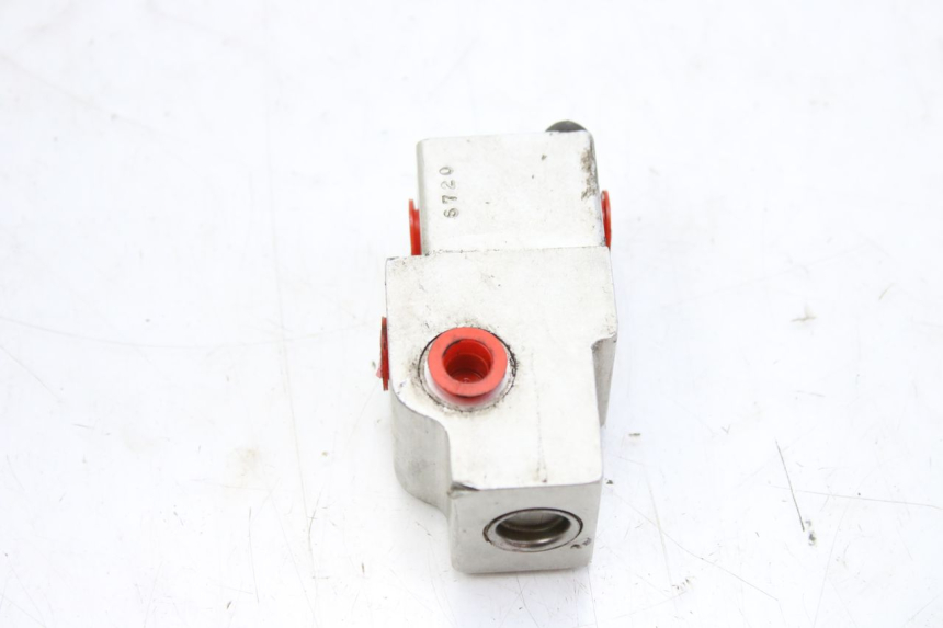 photo de BRAKE PROPORTIONING VALVE PEUGEOT TWEET 125 (2010 - 2017)