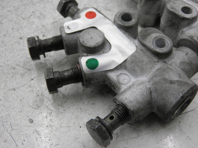 photo de BRAKE PROPORTIONING VALVE PIAGGIO MP3 500 (2011 - 2015)