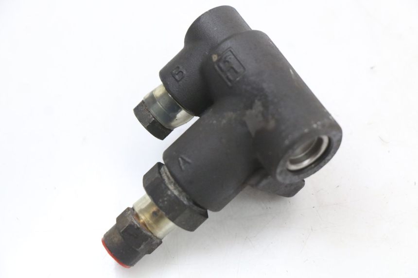 photo de BRAKE PROPORTIONING VALVE PIAGGIO X9 125 (2000 - 2003)