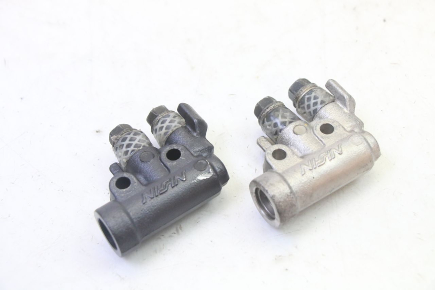 photo de BRAKE SPLITTER PEUGEOT SATELIS 125 (2013 - 2018)