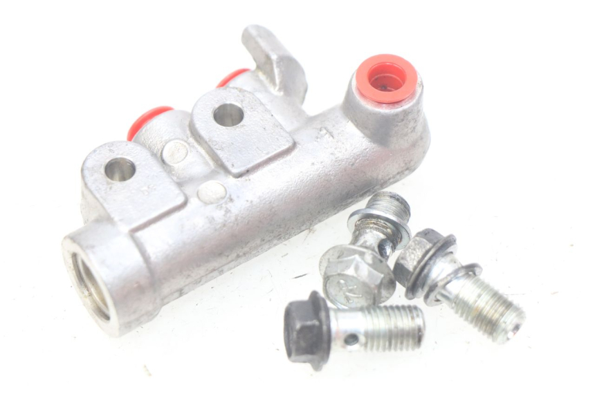 photo de BRAKE PROPORTIONING VALVE SUZUKI BURGMAN 125 (2007 - 2014)