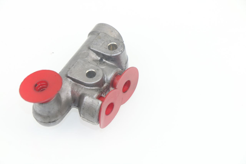 photo de BRAKE PROPORTIONING VALVE SUZUKI BURGMAN 125 (2007 - 2014)