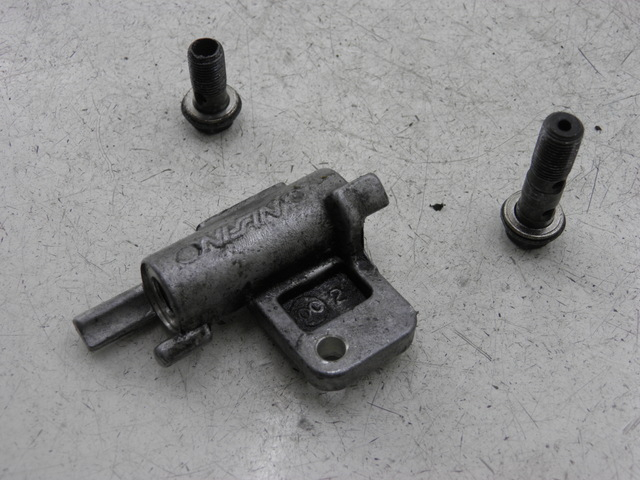 photo de BRAKE PROPORTIONING VALVE SUZUKI SV S 650 (1999 - 2002)