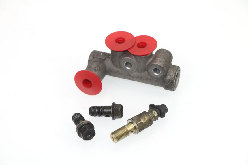 photo de BRAKE SPLITTER SYM GTS 250 (2005 - 2008)