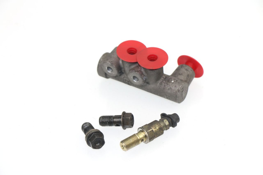 photo de BRAKE SPLITTER SYM GTS 250 (2005 - 2008)