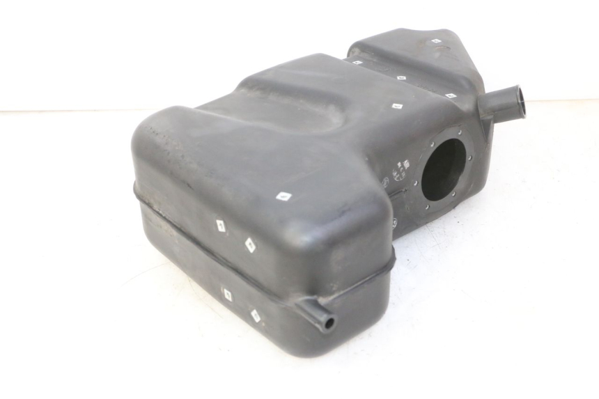 photo de FUEL TANK QUADRO 4 4D 350 (2015 - 2018)