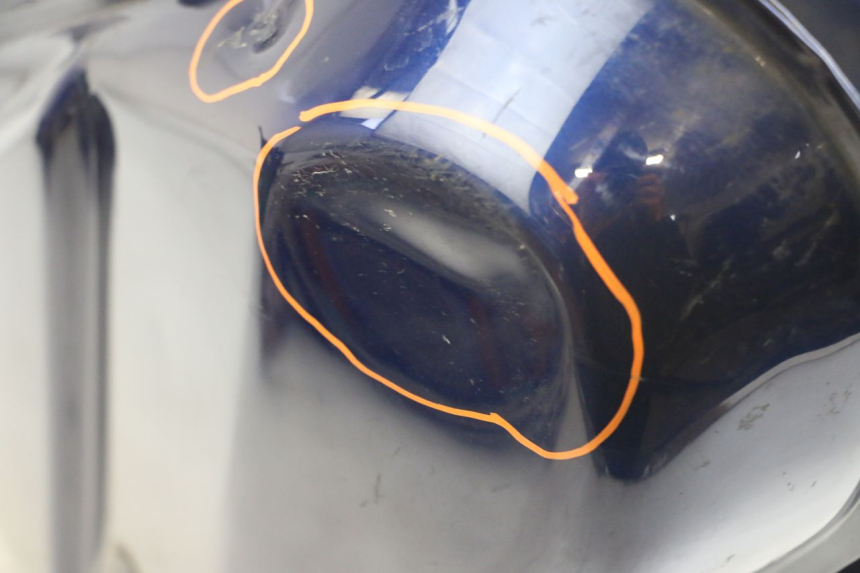 photo de FUEL TANK SUZUKI DL V STROM 1000 (2002 - 2007) - Product overview