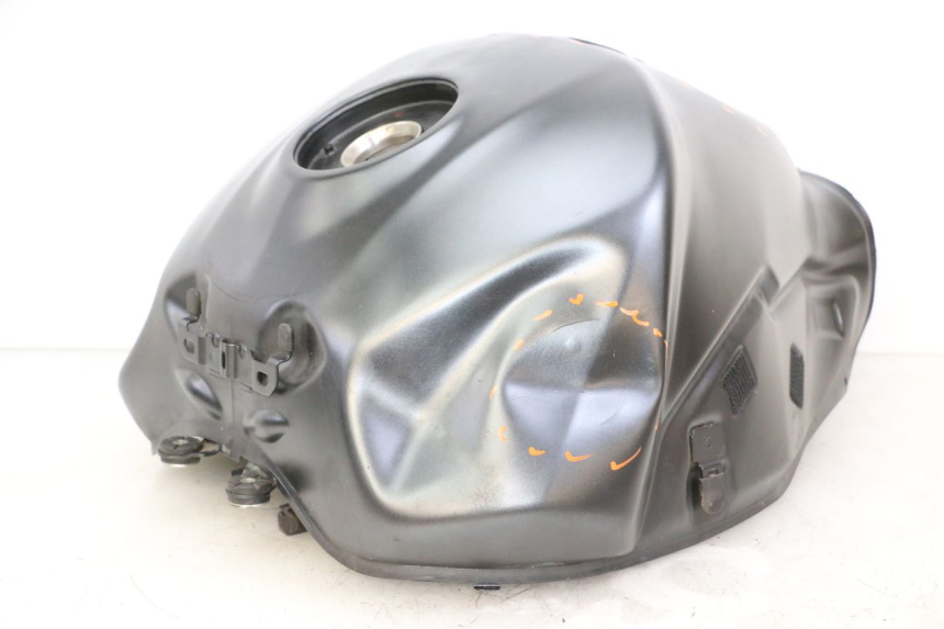photo de FUEL TANK SUZUKI GSR 750 (2011 - 2017)