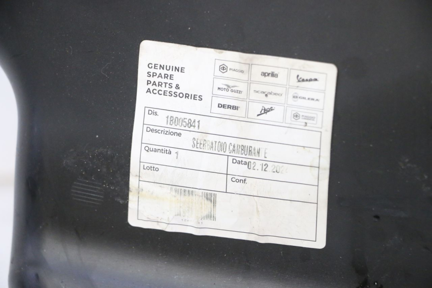photo de FUEL TANK PIAGGIO MP3 HPE 310 (2024 - 2025)