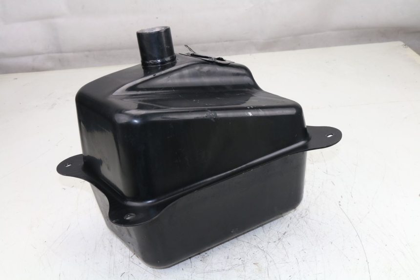 photo de FUEL TANK RAZZO STEED 125 (2012 - 2018)