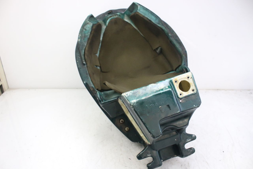 photo de FUEL TANK TRIUMPH SPRINT ST 955 (1999 - 2001)