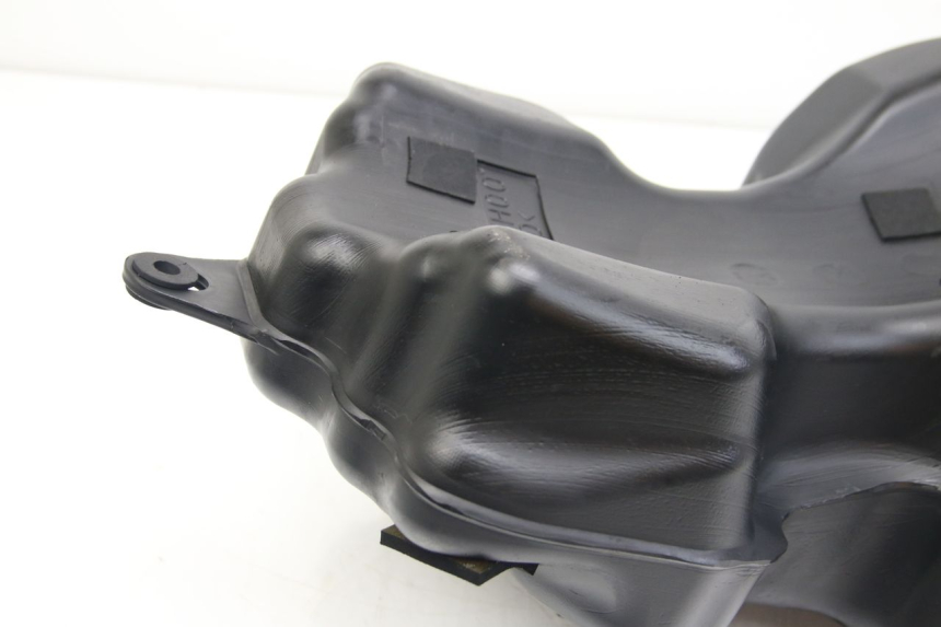 photo de FUEL TANK SUZUKI SIXTEEN 125 (2008 - 2010)