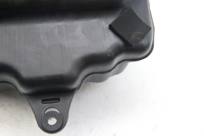 photo de FUEL TANK SUZUKI SIXTEEN 125 (2008 - 2010)