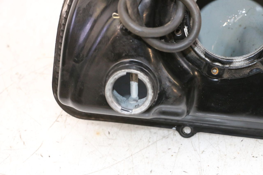 photo de FUEL TANK NECO TEMPO 4T 50 (2022 - 2026) - Zoom on usage condition