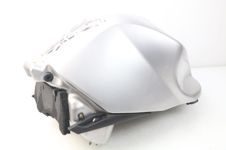 photo de FUEL TANK TRIUMPH SPRINT ST ABS 1050 (2005 - 2007)