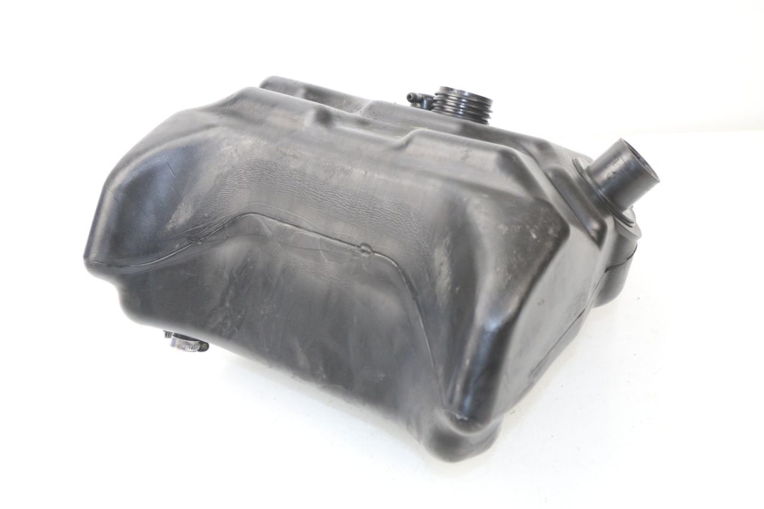 photo de FUEL TANK YAMAHA YP MAJESTY 125 (2002 - 2006)