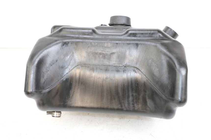 photo de FUEL TANK YAMAHA YP MAJESTY 125 (2002 - 2006)