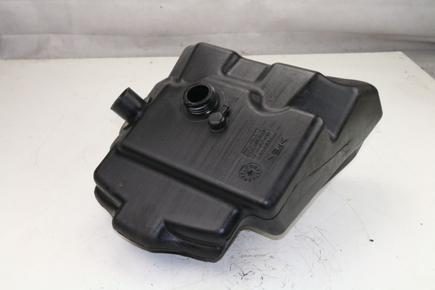 photo de FUEL TANK YAMAHA YP MAJESTY 125 (2007 - 2010)