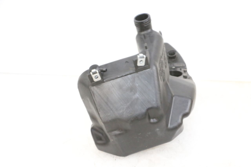 photo de FUEL TANK PIAGGIO ZIP 4T 50 (2018 - 2020) - Fixing points details
