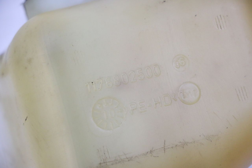 photo de OIL TANK PEUGEOT SATELIS 125 (2006 - 2009)