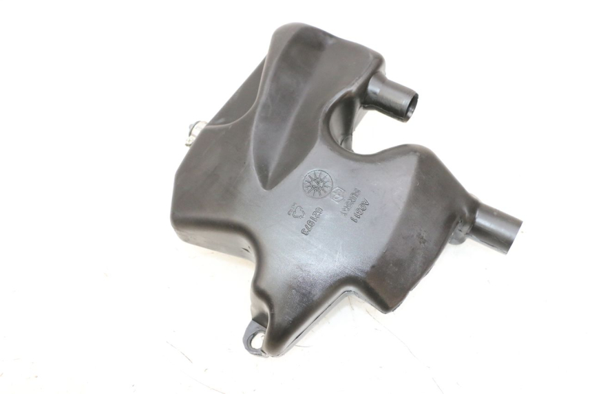 photo de OIL TANK PIAGGIO ZIP 2T 50 (2009 - 2019) - Alternative perspective