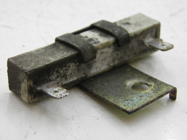 photo de RESISTANCE SUZUKI UH BURGMAN 125 (2002 - 2006)