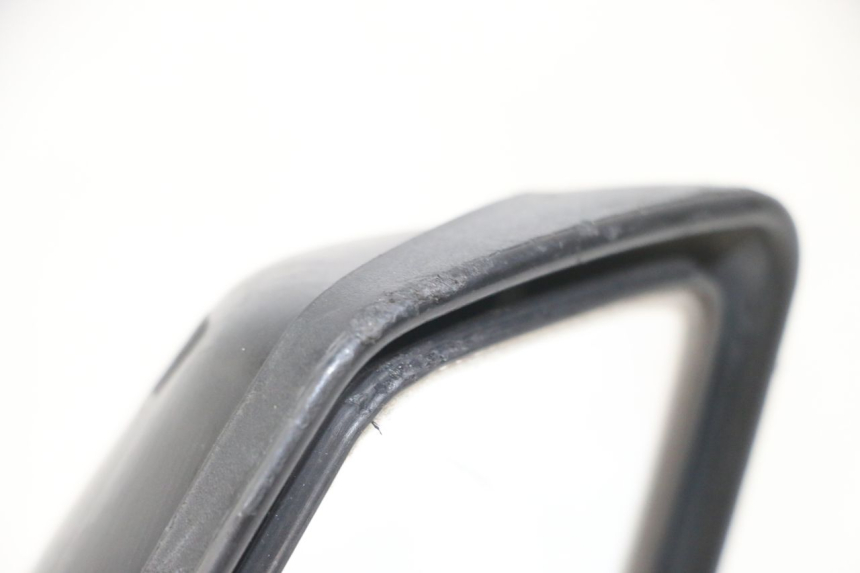 photo de RIGHT MIRROR PEUGEOT SATELIS 125 (2013 - 2018)