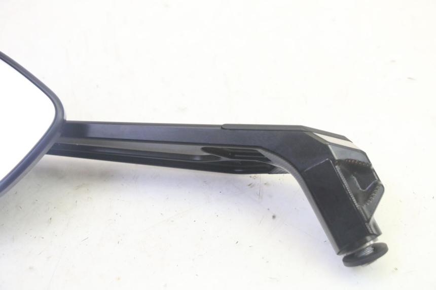 photo de LEFT MIRROR BMW R GS 1250 (2021 - 2024) - Zoom on usage condition