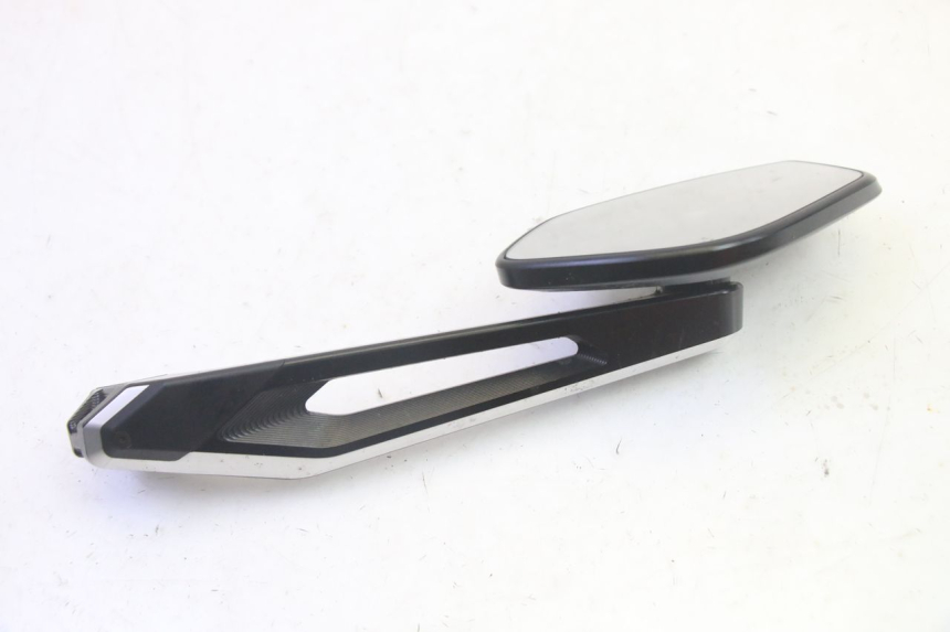 photo de LEFT MIRROR BMW R GS 1250 (2021 - 2024) - Technical close-up