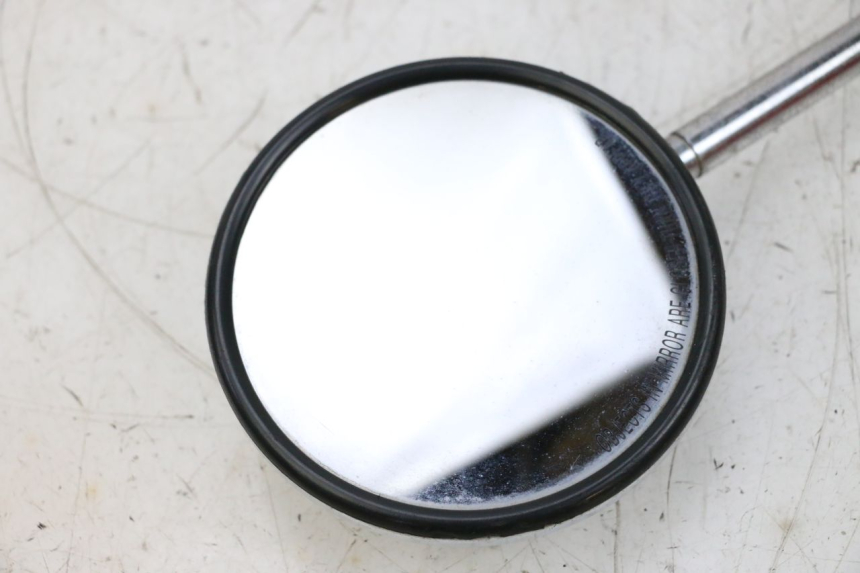 photo de LEFT MIRROR PIAGGIO VESPA GTS SUPER IE 125 (2009 - 2016) - Zoom on usage condition