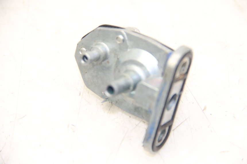 photo de FUEL TANK TAP MBK BOOSTER SPIRIT 50 (1999 - 2003)