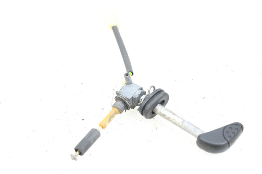 photo de FUEL TANK TAP PEUGEOT BUXY 50 (1993 - 1998)