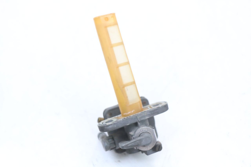 photo de FUEL TANK TAP SUZUKI GSX E 250 (1982 - 1983)
