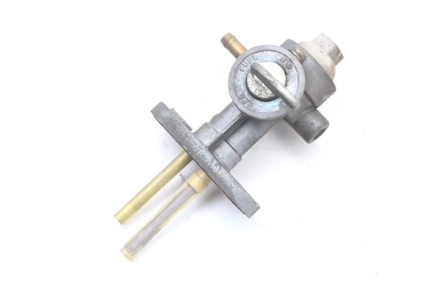 photo de Fuel tap HYOSUNG GV AQUILA 125 (2000 - 2004) - Zoom on usage condition