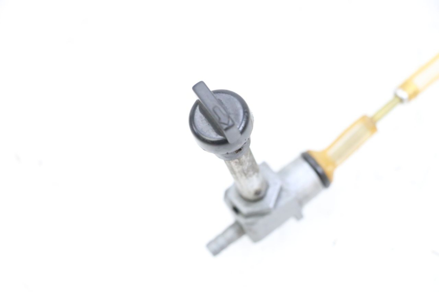 photo de FUEL TANK TAP PEUGEOT LUDIX 50 (2005 - 2007) - Component detail