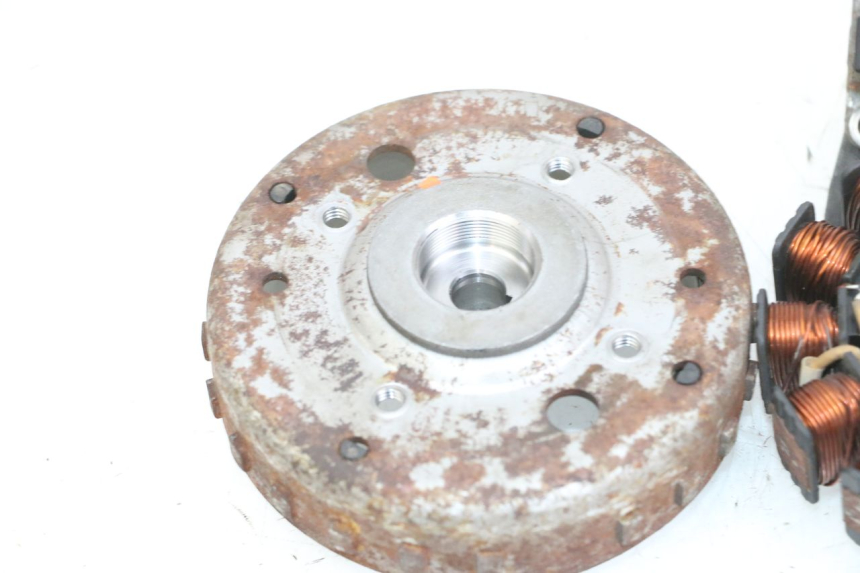 photo de ROTOR STATOR KYMCO AGILITY 16+ 4T 50 (2018 - 2023) - Component zoom