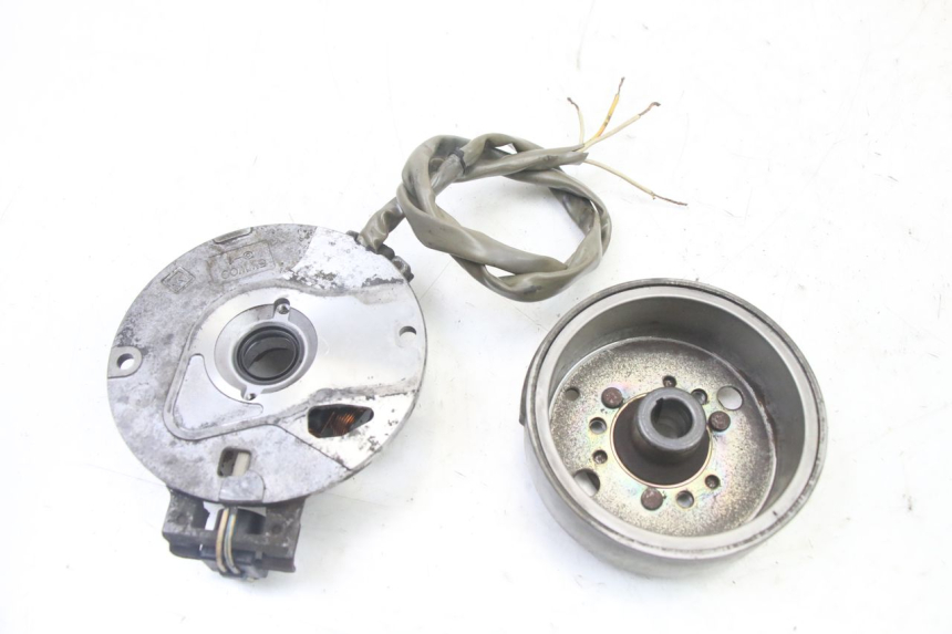photo de ROTOR STATOR MBK BOOSTER SPIRIT NAKED 50 (2004 - 2017)