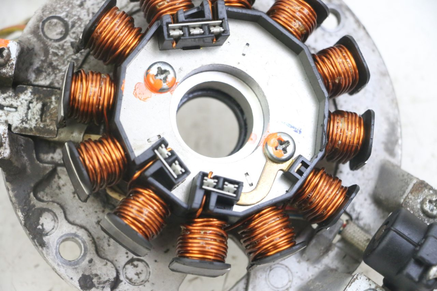 photo de ROTOR STATOR MBK BOOSTER SPIRIT NAKED 50 (2004 - 2017)