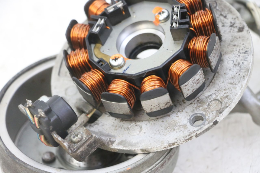 photo de ROTOR STATOR MBK BOOSTER SPIRIT NAKED 50 (2004 - 2017)