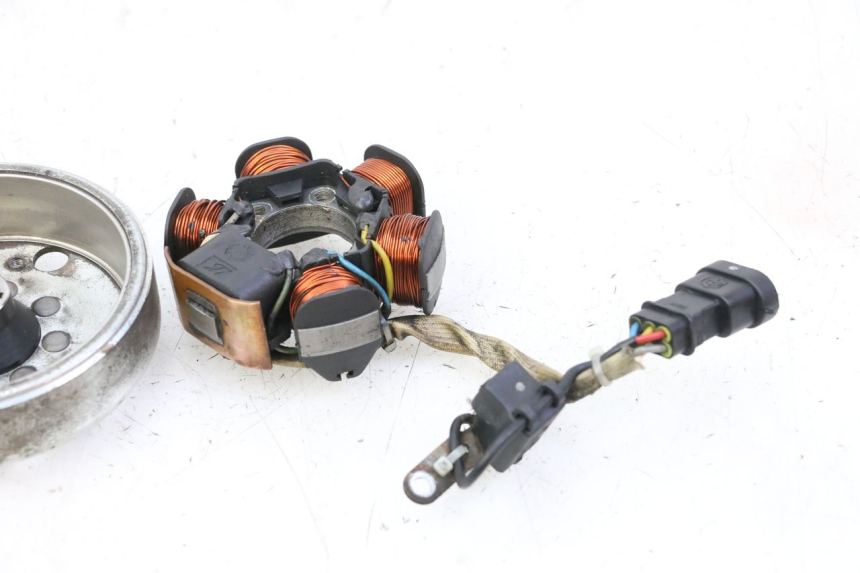 photo de ROTOR STATOR PIAGGIO FLY 2T 50 (2004 - 2017)