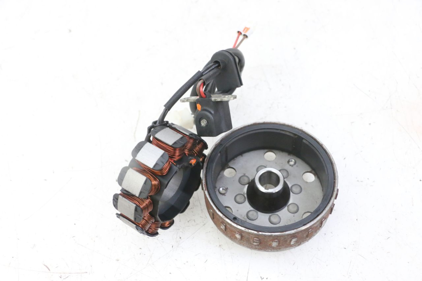 photo de ROTOR STATOR PEUGEOT KISBEE 2T 50 (2018 - 2022)
