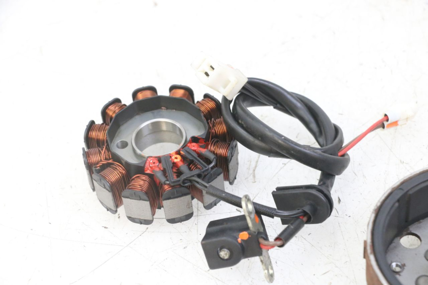 photo de ROTOR STATOR PEUGEOT KISBEE 2T 50 (2018 - 2022)