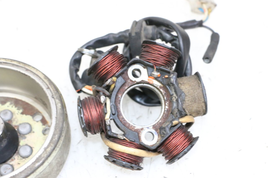 photo de ROTOR STATOR PEUGEOT KISBEE 2T 50 (2010 - 2017)