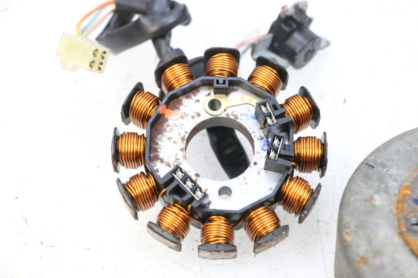 photo de ROTOR STATOR YAMAHA NEO'S NEOS 2T 50 (1998 - 2007) - Additional view of the item