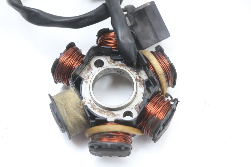 photo de ROTOR STATOR PEUGEOT STREETZONE 2T 50 (2014 - 2019)