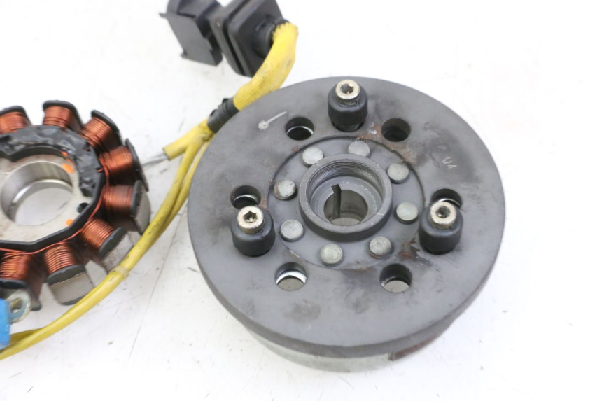 photo de ROTOR STATOR PIAGGIO VESPA GRANTURISMO 200 (2004 - 2005)