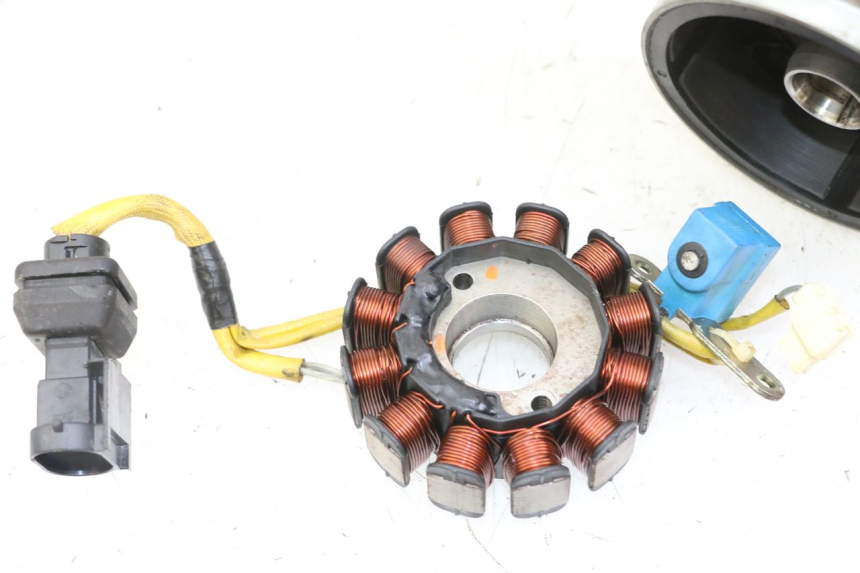 photo de ROTOR STATOR PIAGGIO VESPA GRANTURISMO 200 (2004 - 2005)